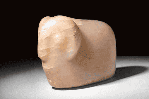 تمثال حيواني
